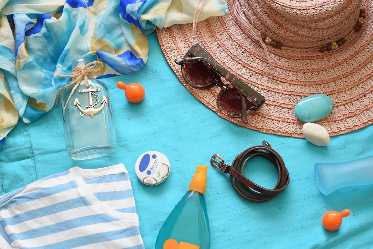 Reef-Safe Sunscreen Checklist: What to Pack for a Coral-Friendly Holiday